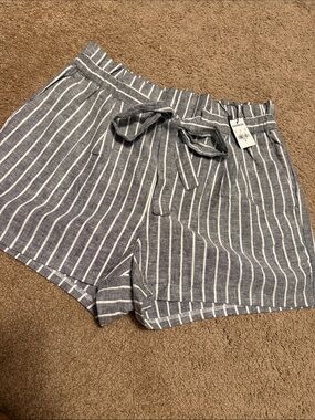 Express Gray and White High-Waist Tie-Front Shorts